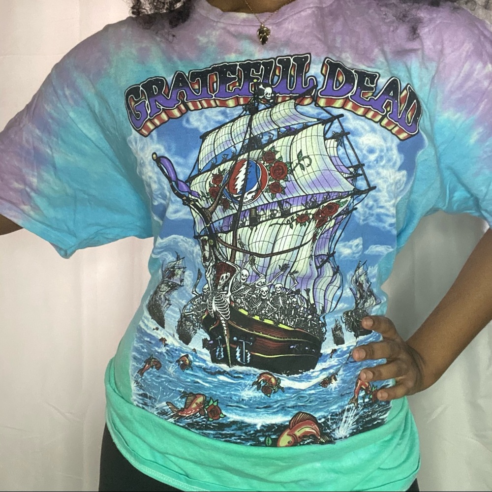LIQUID BLUE GRATEFUL DEAD MULTI-COLOR GRAPHIC TEE